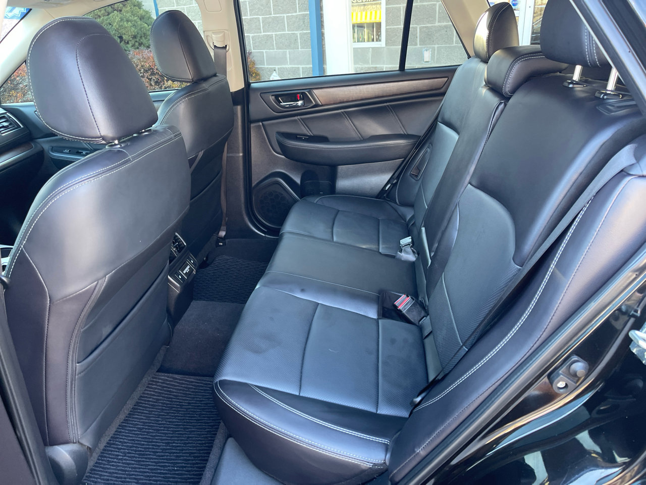 Used 2018 Subaru Outback 2.5i Limited image 29