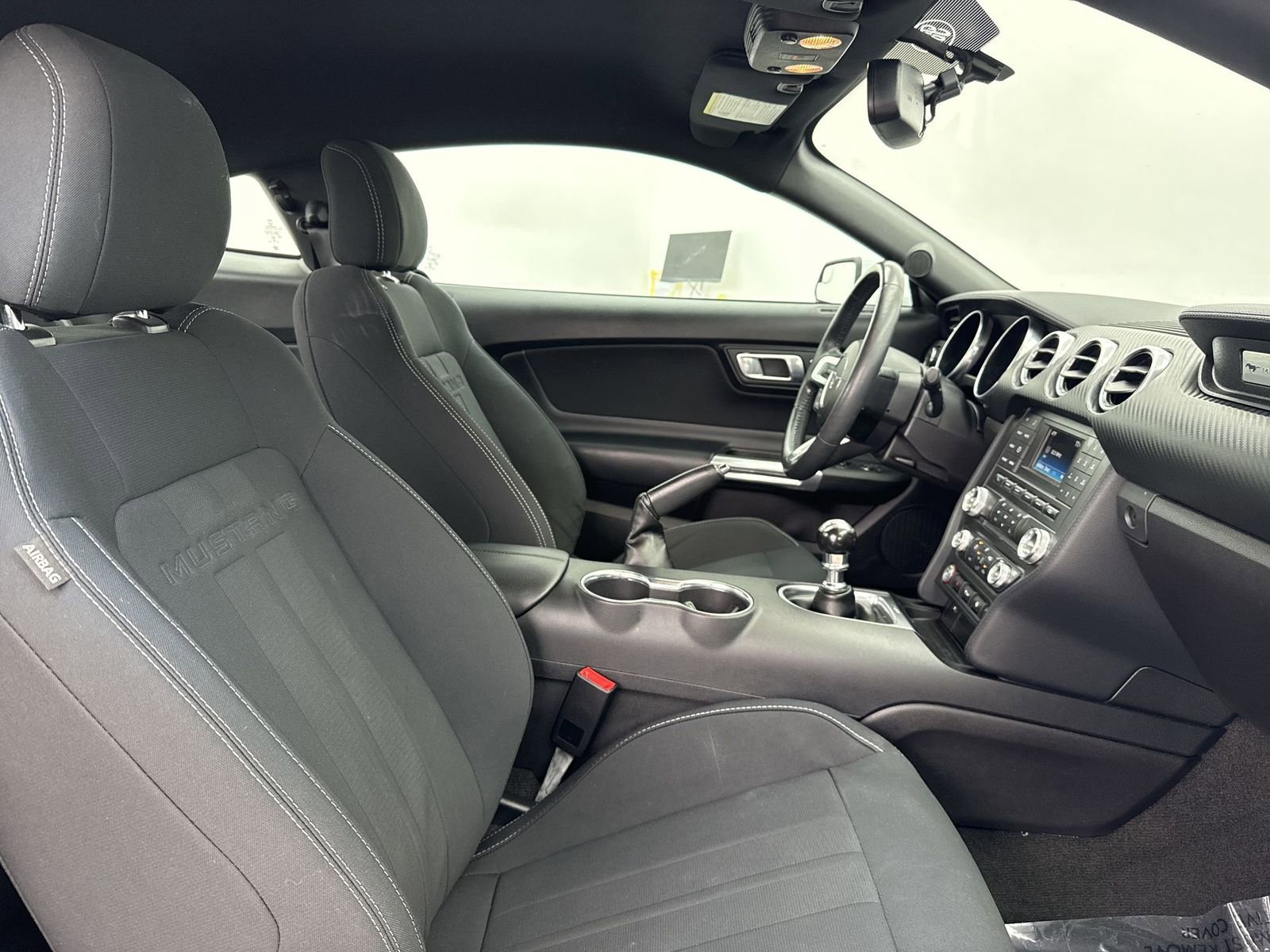 Used 2018 Ford Mustang EcoBoost image 30