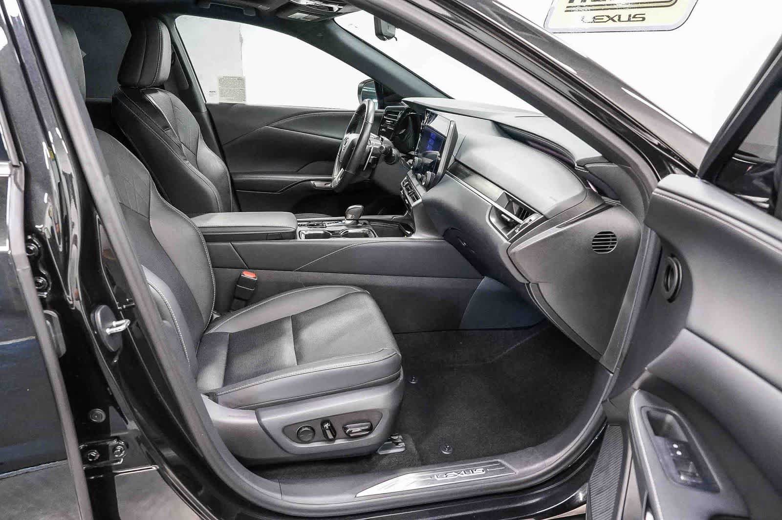 Used 2024 Lexus RX 350 Premium Plus w/ Convenience Package FWD image 17