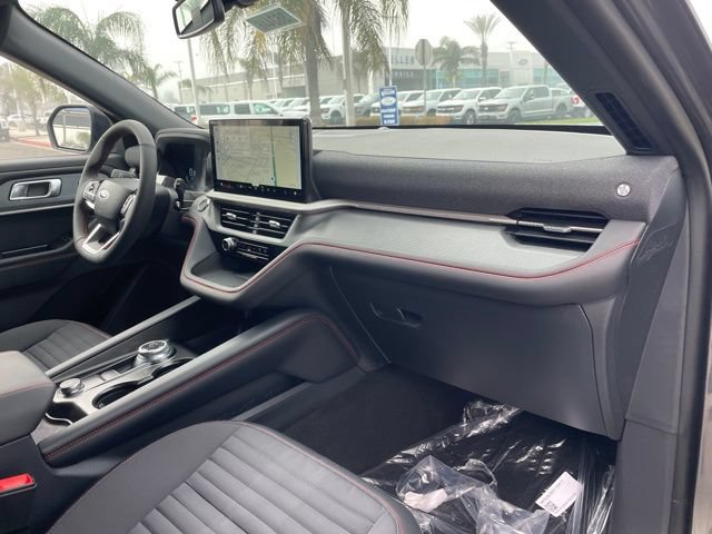 New 2026 Ford Explorer ST-Line w/ ST-Line Street Pack RWD image 28