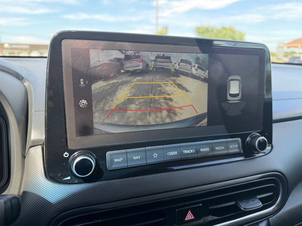 Used 2022 Hyundai Kona Limited FWD image 21