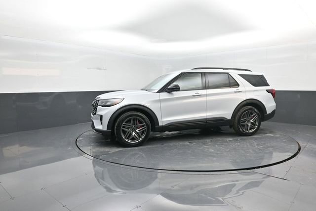 New 2026 Ford Explorer ST AWD/4WD image 4