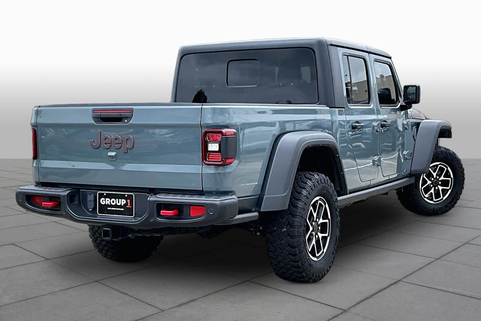 Used 2024 Jeep Gladiator Rubicon w/ Safety Group AWD/4WD image 12
