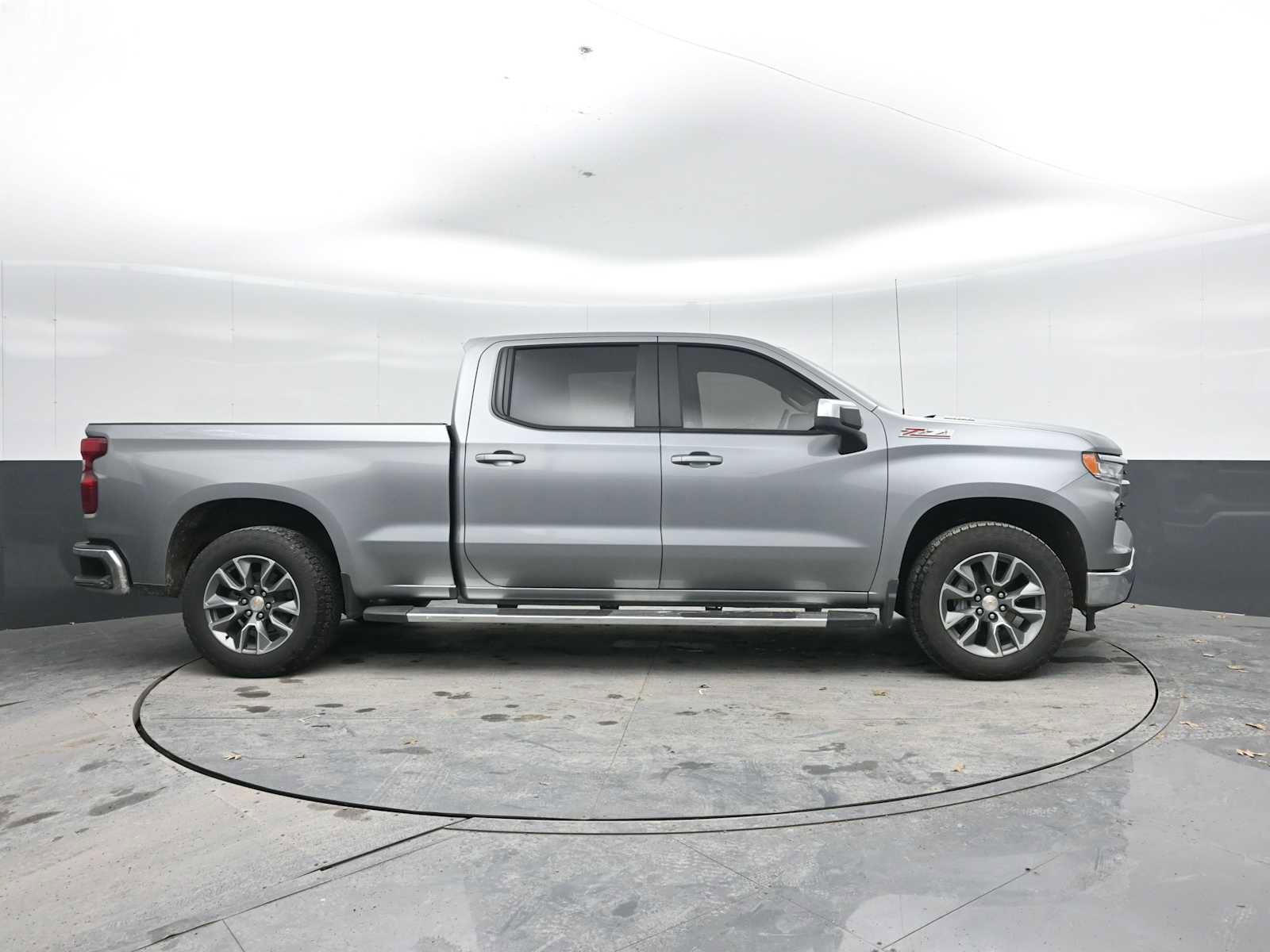 Used 2026 Chevrolet Silverado 1500 LT w/ Z71 Off-Road Package AWD/4WD image 9