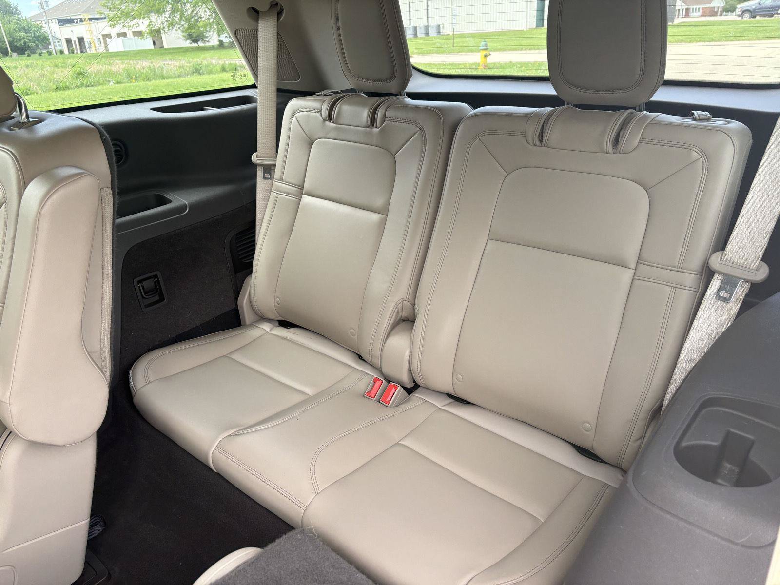 Used 2020 Lincoln Aviator Reserve w/ Equipment Group 202A AWD/4WD image 17