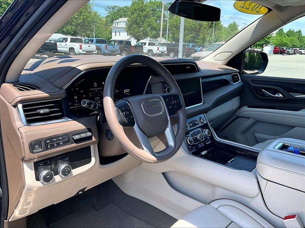 Used 2022 GMC Yukon Denali AWD/4WD image 8