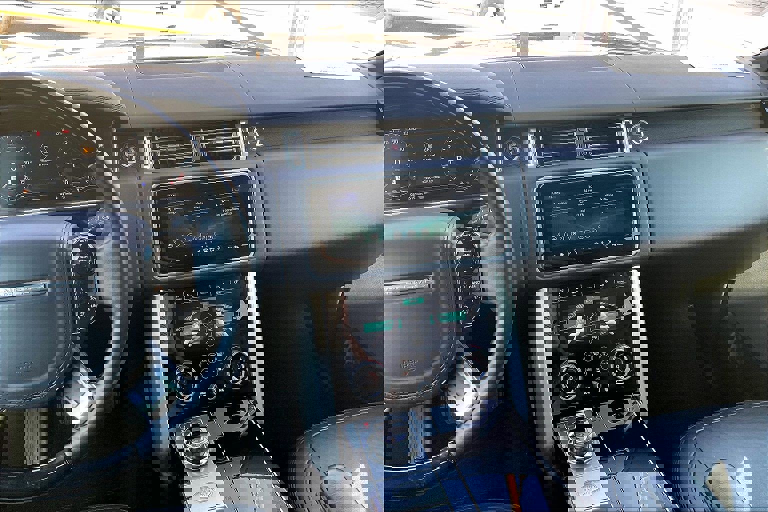 Used 2018 Land Rover Range Rover V6 Supercharged SWB image 6