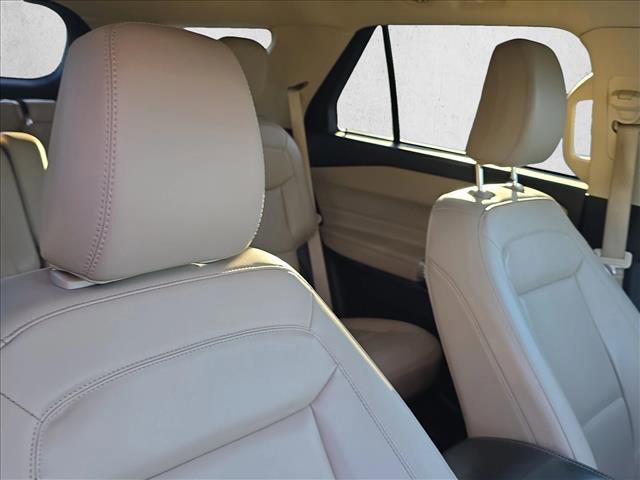 Used 2022 Ford Explorer XLT w/ Equipment Group 202A image 22