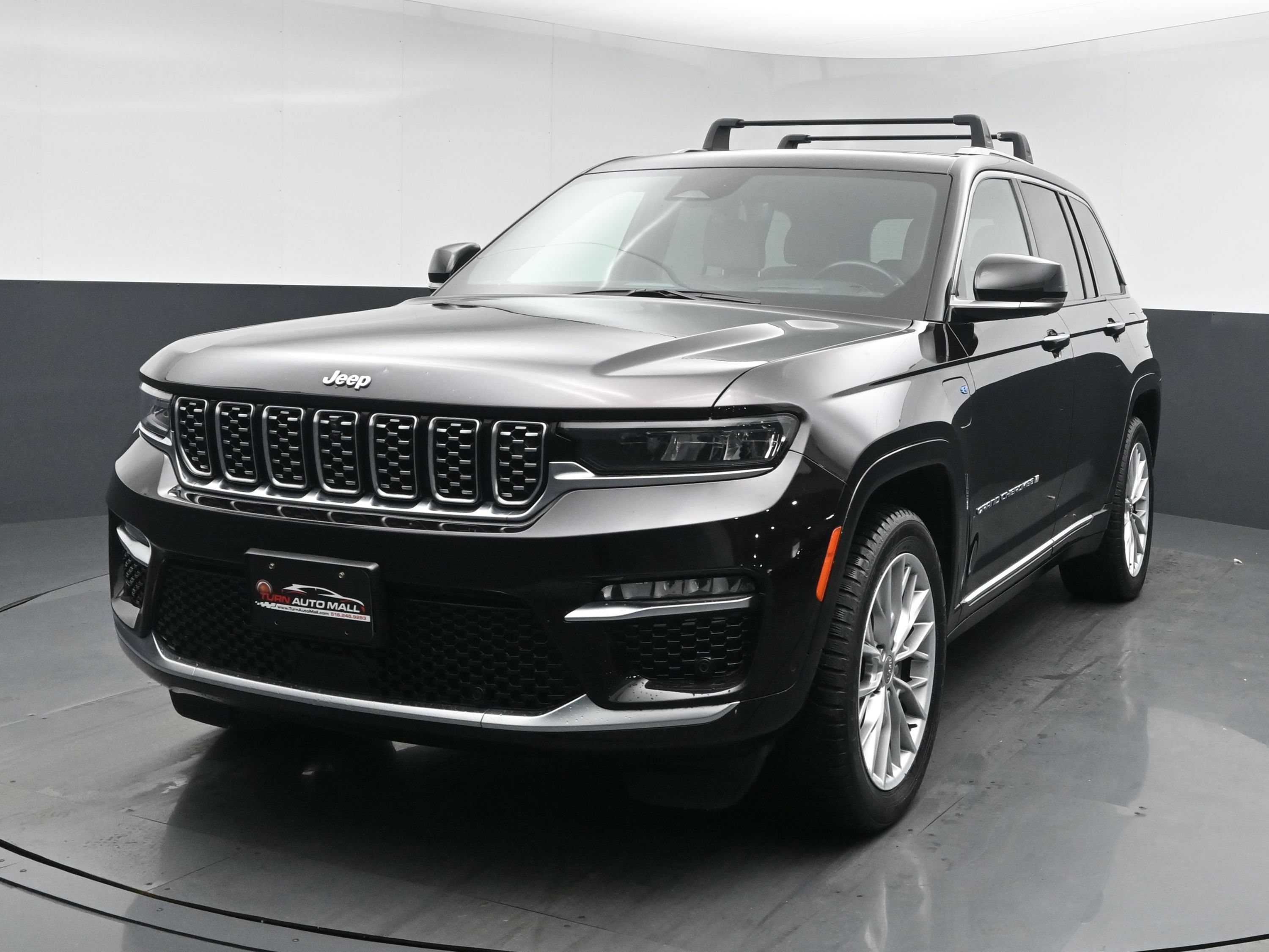 Used 2022 Jeep Grand Cherokee Summit w/ Advanced Protech Group IV AWD/4WD image 24
