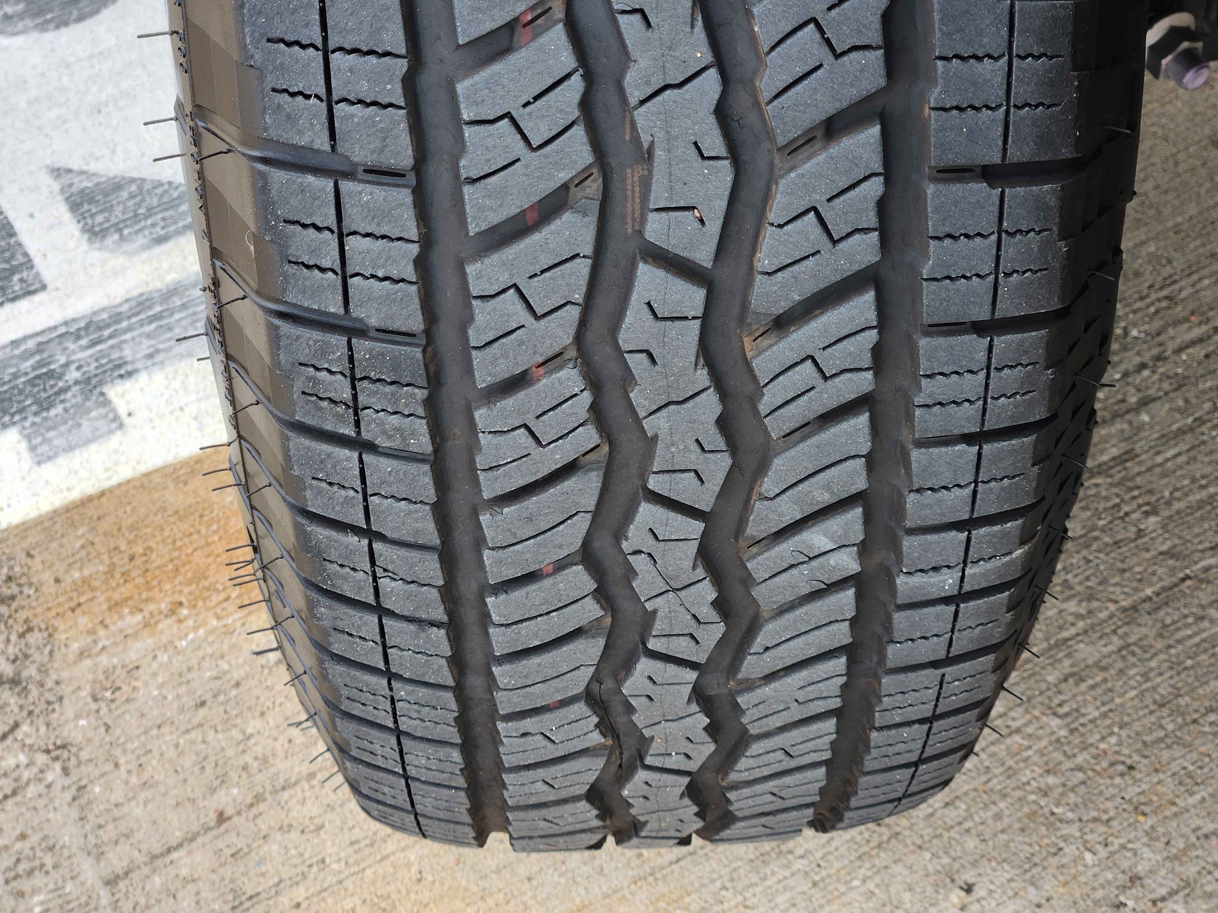 Used 2025 Toyota Tacoma TRD Off-Road image 11