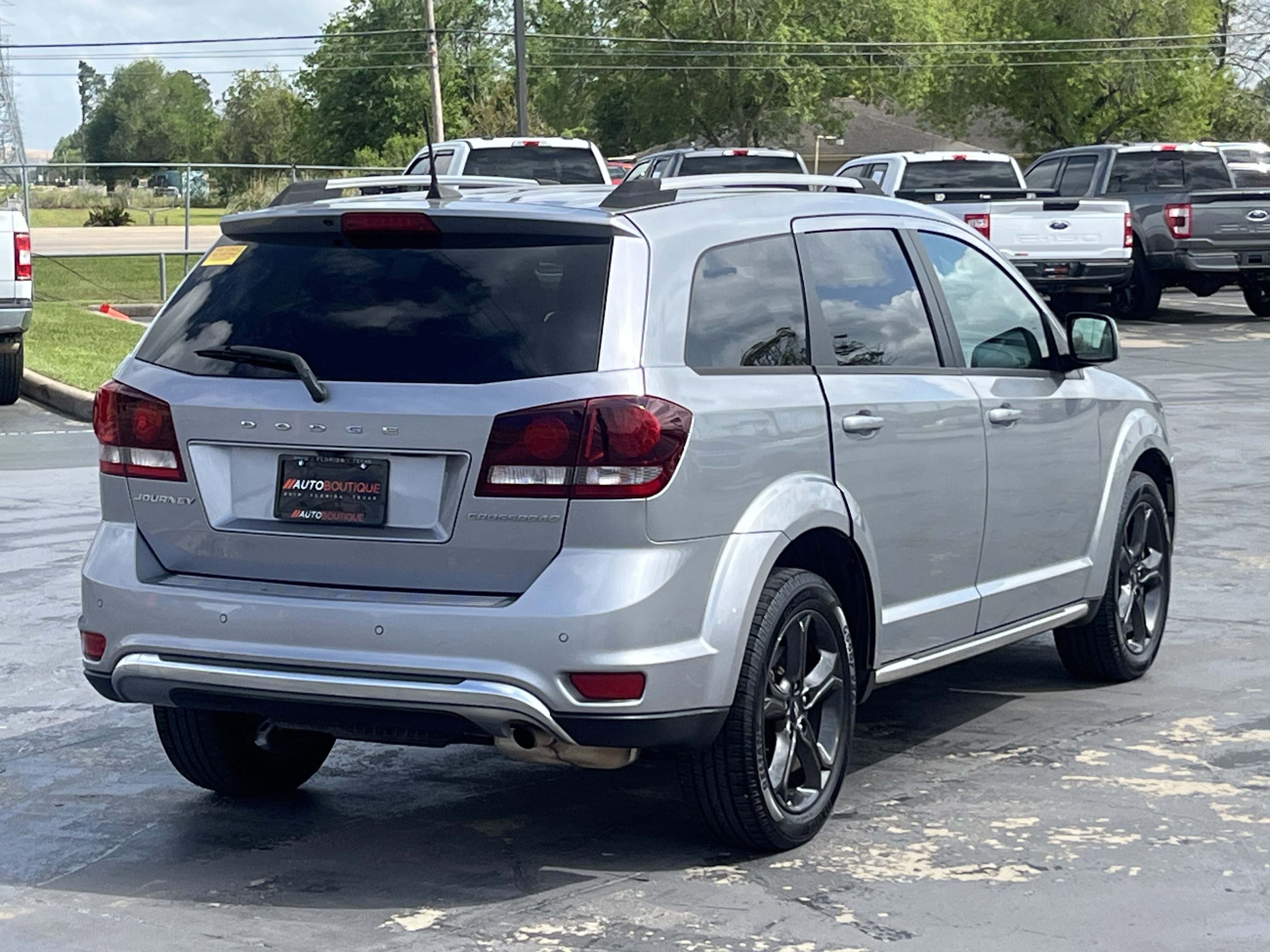 Used 2020 Dodge Journey Crossroad w/ Popular Equipment Group image 9