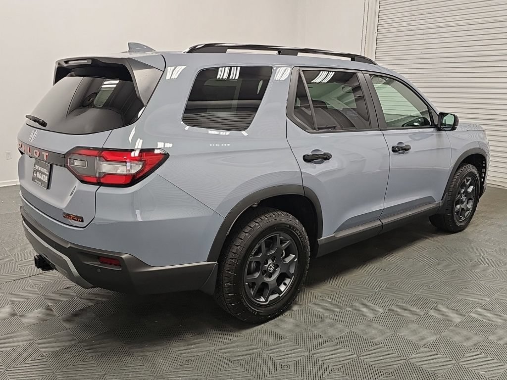 New 2026 Honda Pilot TrailSport image 8