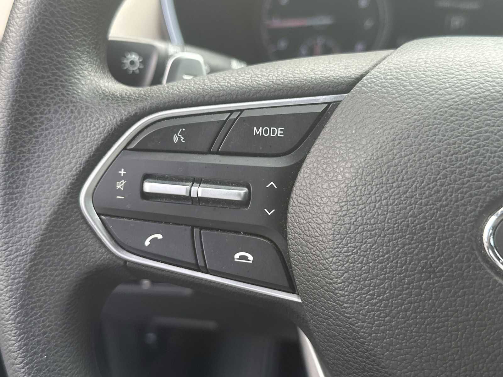 Certified 2022 Hyundai Santa Fe SEL image 19