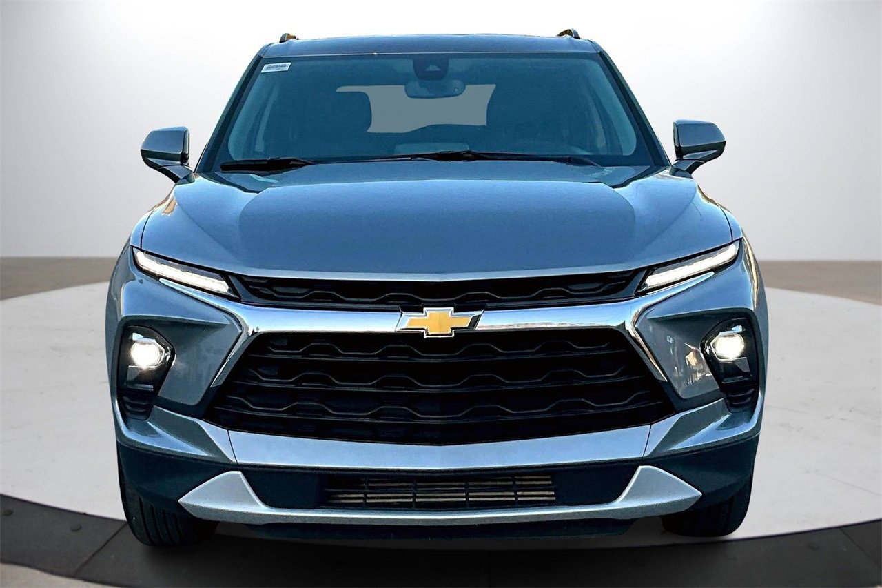Used 2024 Chevrolet Blazer LT w/ Convenience Package image 3