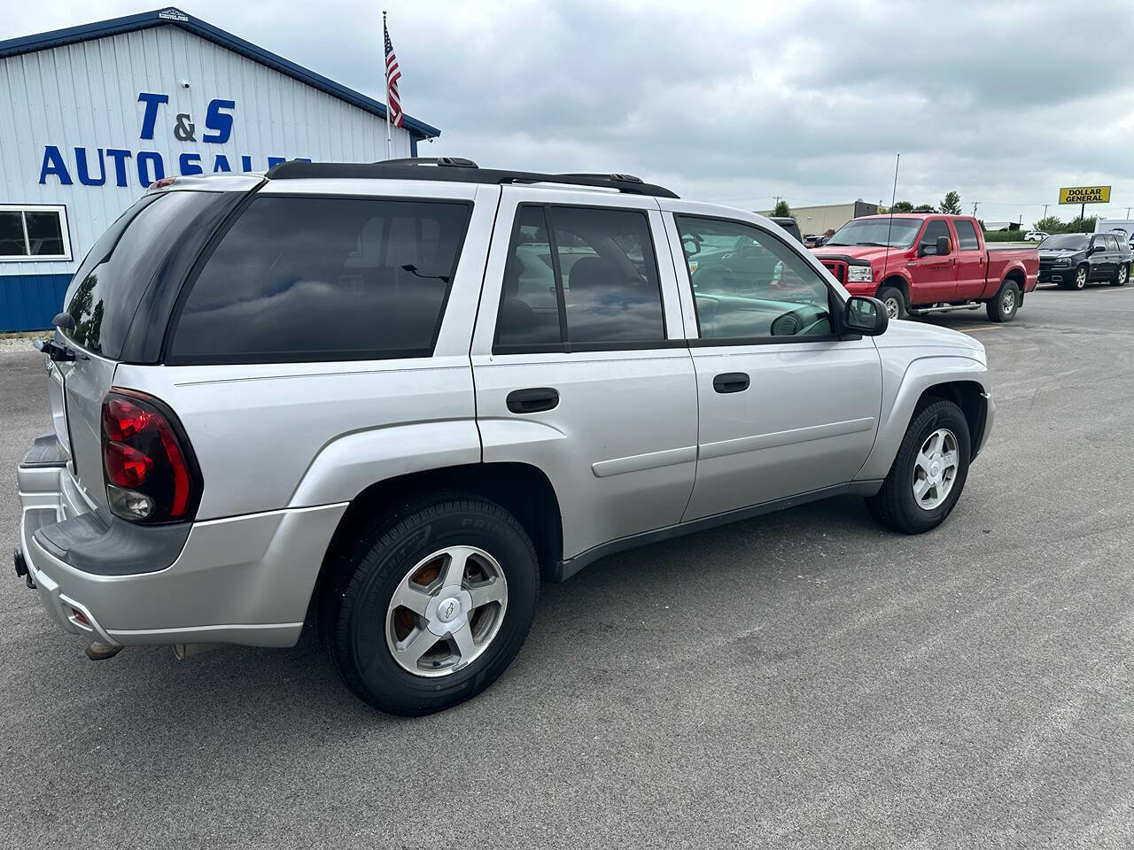 Used 2006 Chevrolet TrailBlazer LS w/ LS Preferred Equipment Group AWD/4WD image 4
