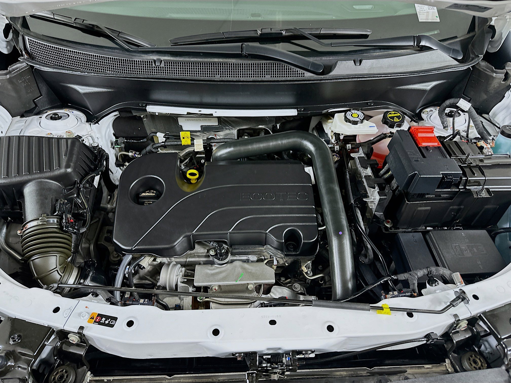 Used 2025 Chevrolet Equinox LT image 32