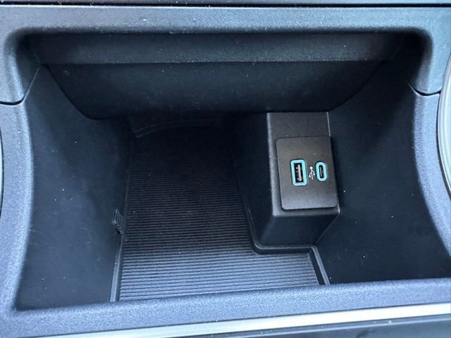 Used 2024 Ford Edge SE image 15