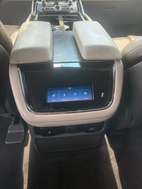 Certified 2023 Lincoln Navigator Reserve AWD/4WD image 17