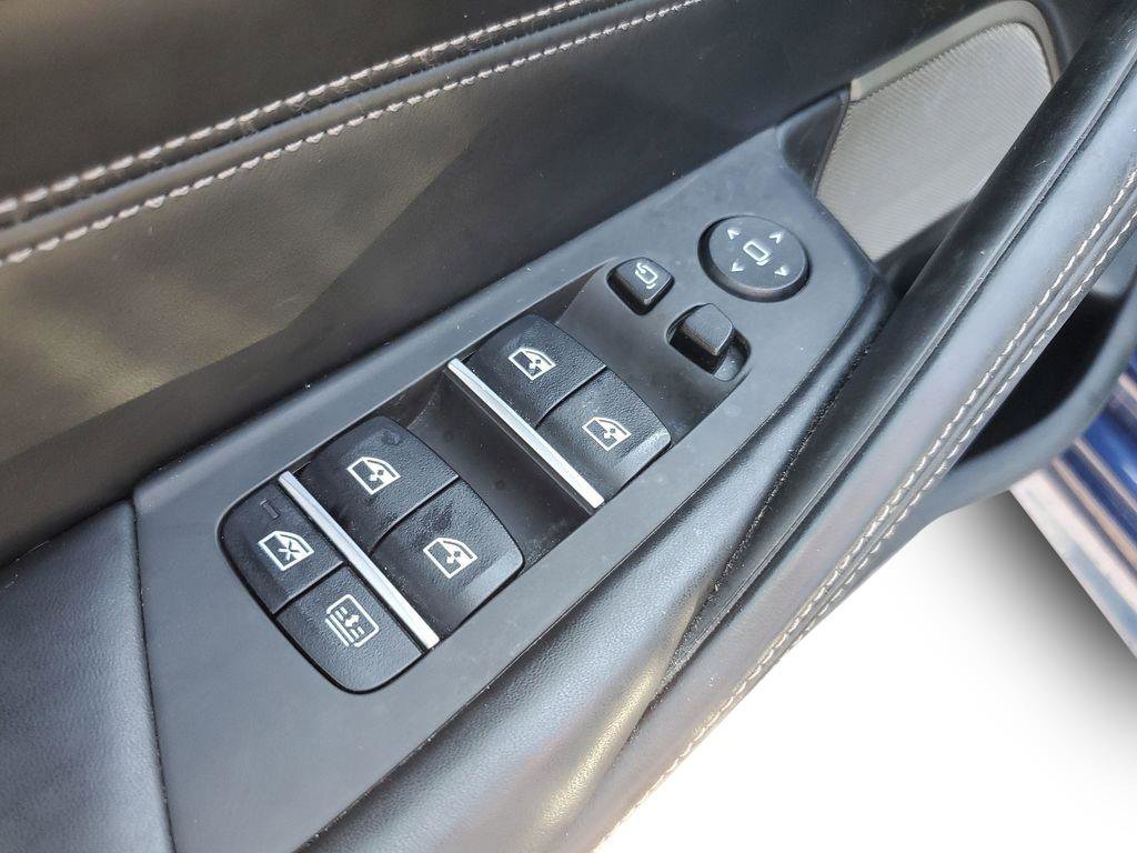 Used 2018 BMW M550i xDrive AWD/4WD image 13