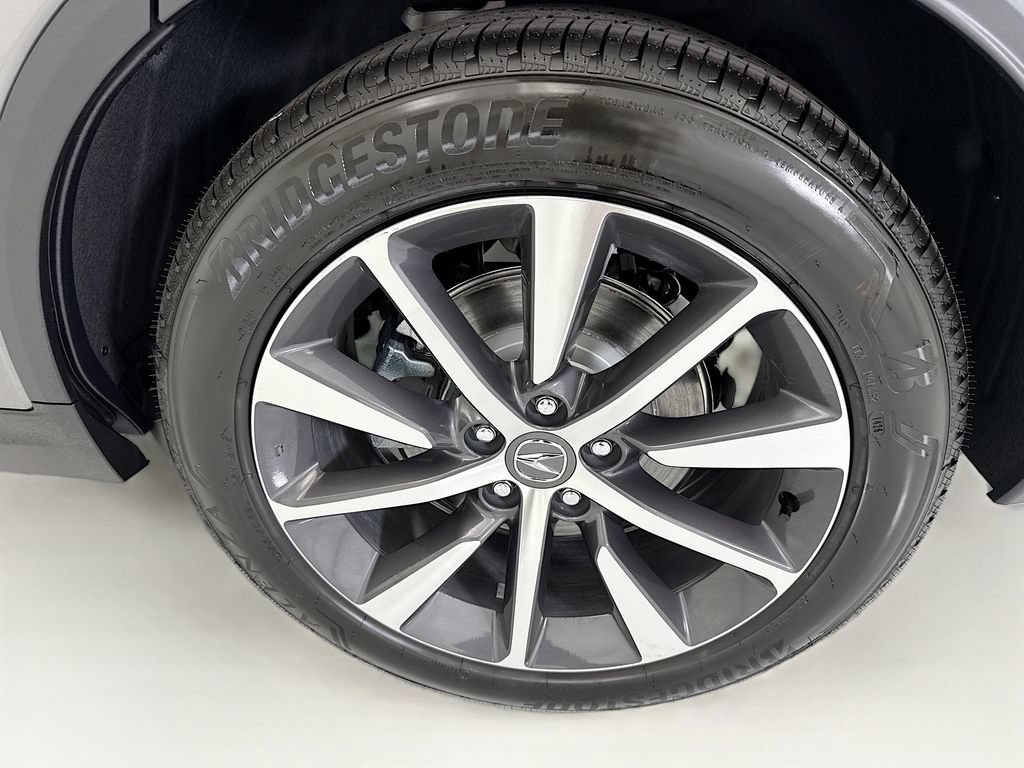 Used 2026 Acura MDX w/ Technology Package FWD image 32