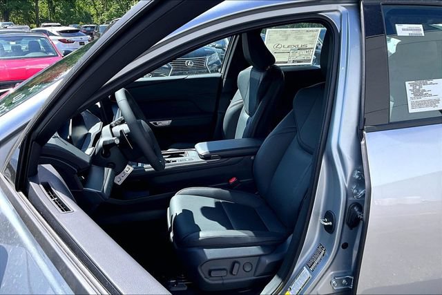 New 2026 Lexus ES 500e AWD/4WD image 9