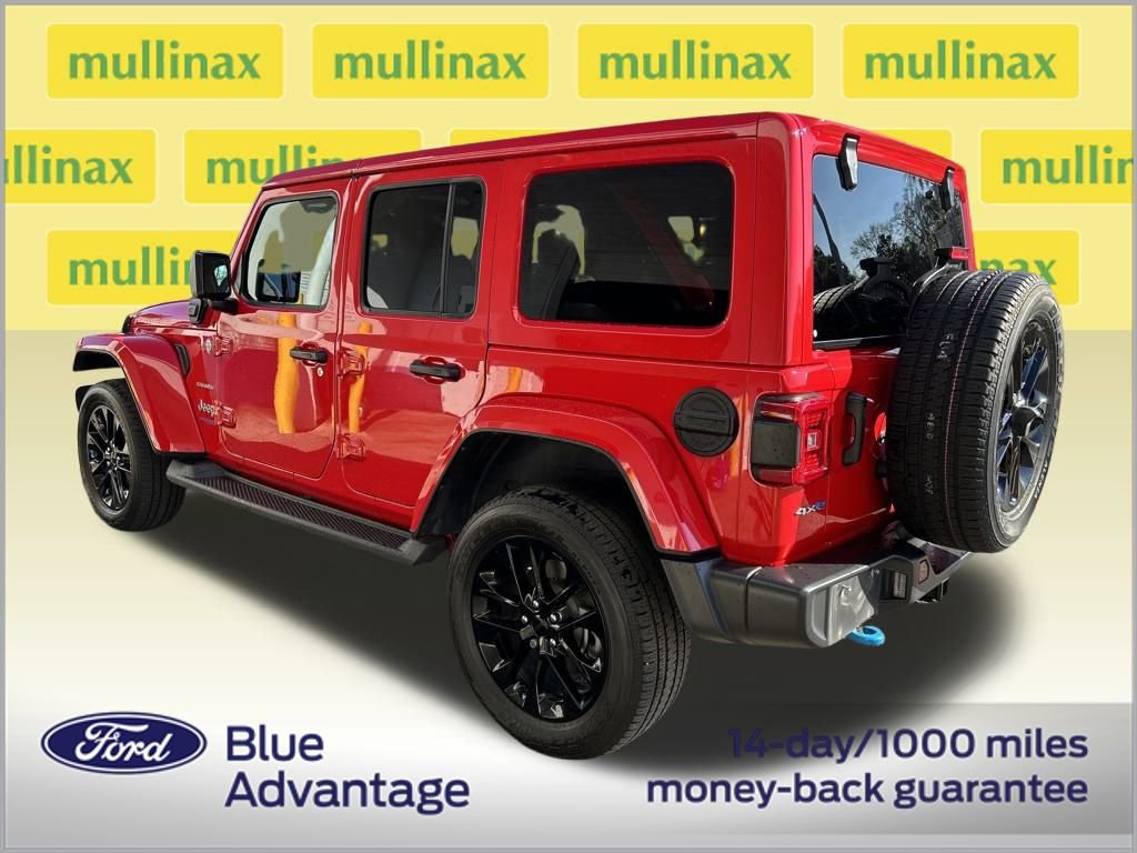 Used 2022 Jeep Wrangler Unlimited Sahara 4xe image 3