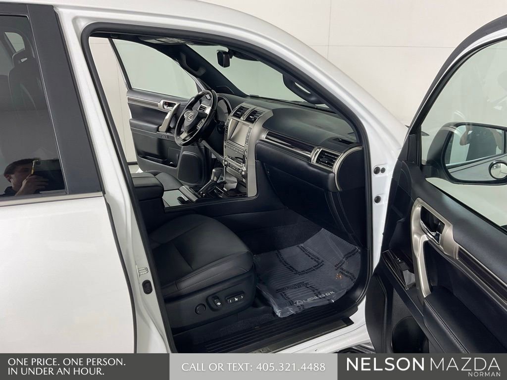 Used 2021 Lexus GX 460 Premium w/ Premium Package AWD/4WD image 15