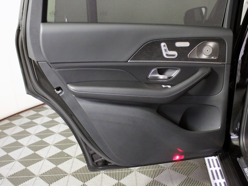 New 2026 Mercedes-Benz GLS 450 4MATIC image 28