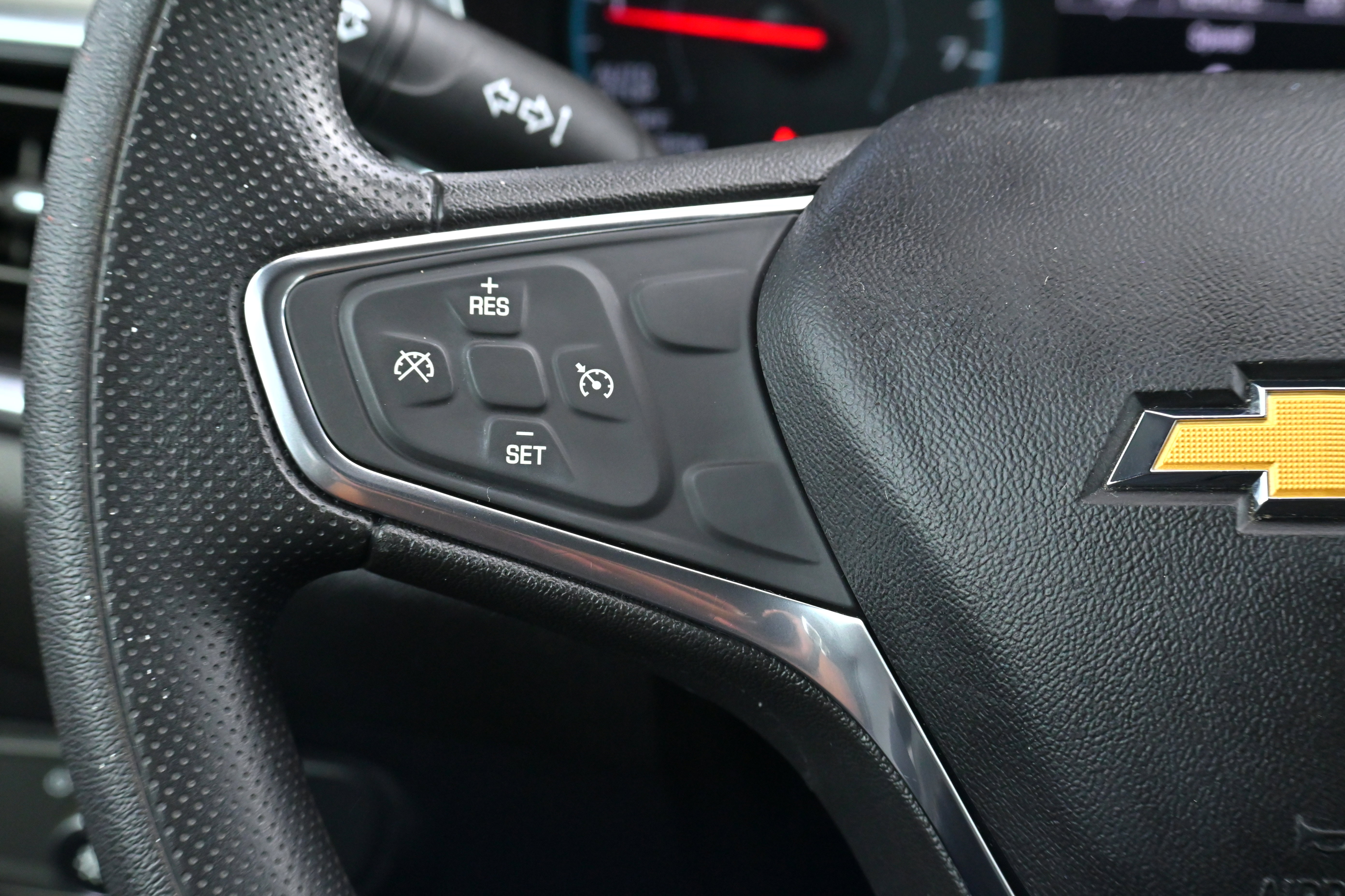 Used 2019 Chevrolet Equinox LS image 18