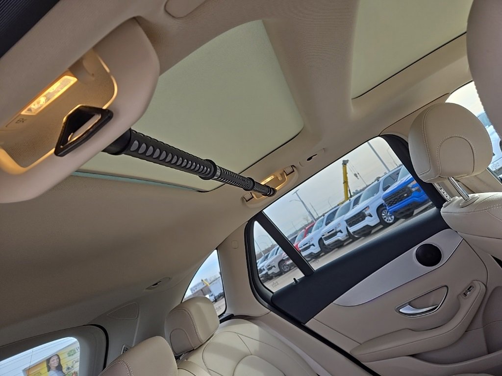 Used 2021 Mercedes-Benz GLC 300 4MATIC image 22