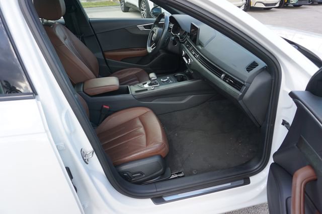 Used 2019 Audi A4 2.0T Premium image 3