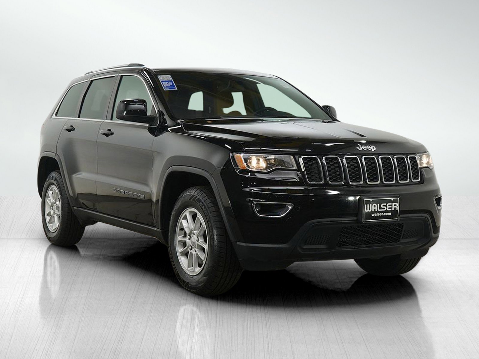 Used 2020 Jeep Grand Cherokee Laredo w/ Security & Convenience Group image 7