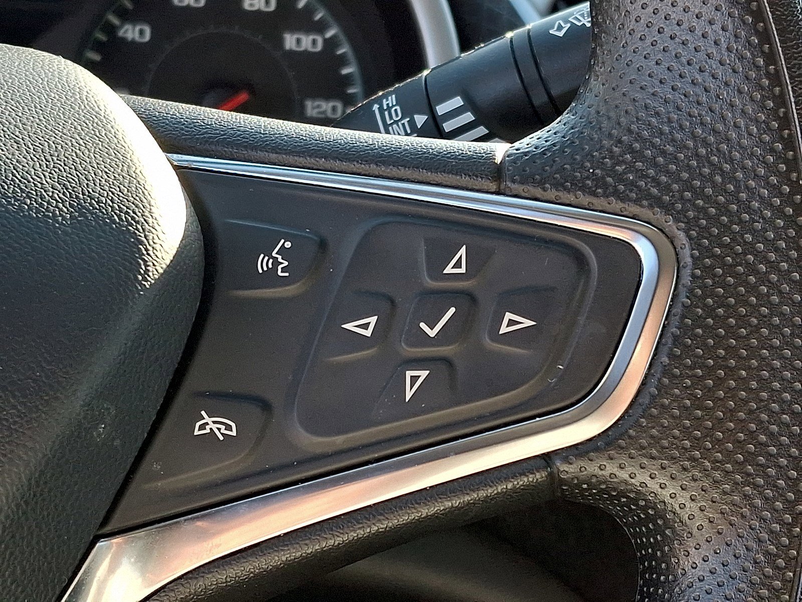 Used 2024 Chevrolet Malibu LT FWD image 20