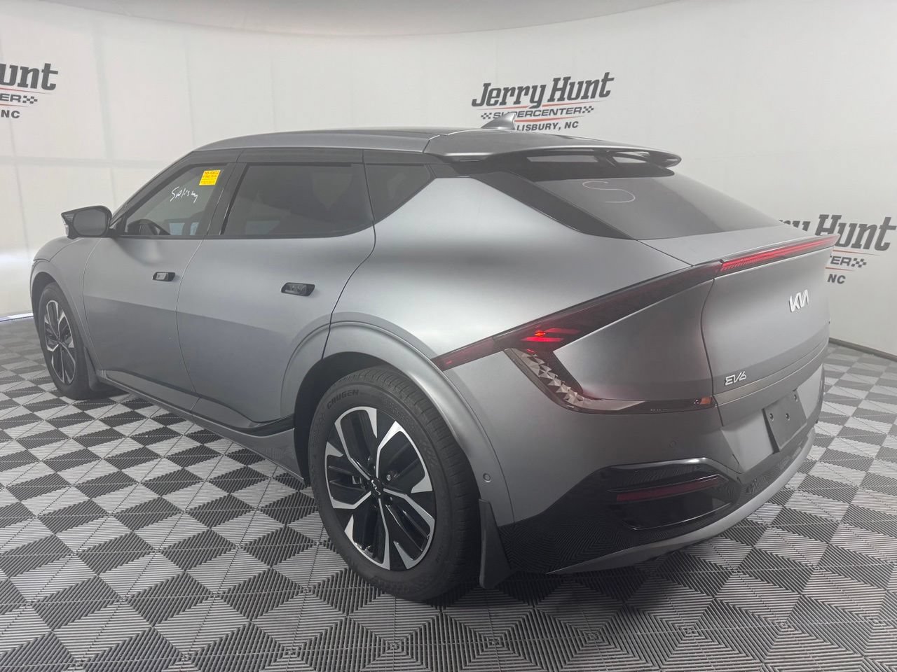 Used 2023 Kia EV6 GT-Line w/ GT-Line White Seat Package RWD image 8