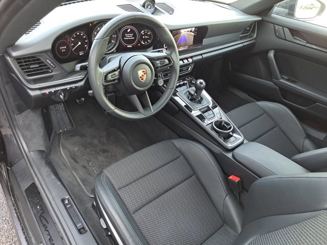 Used 2024 Porsche 911 Carrera T image 4