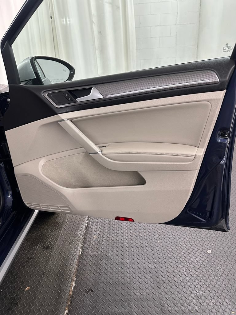 Used 2019 Volkswagen Golf Alltrack S AWD/4WD image 30