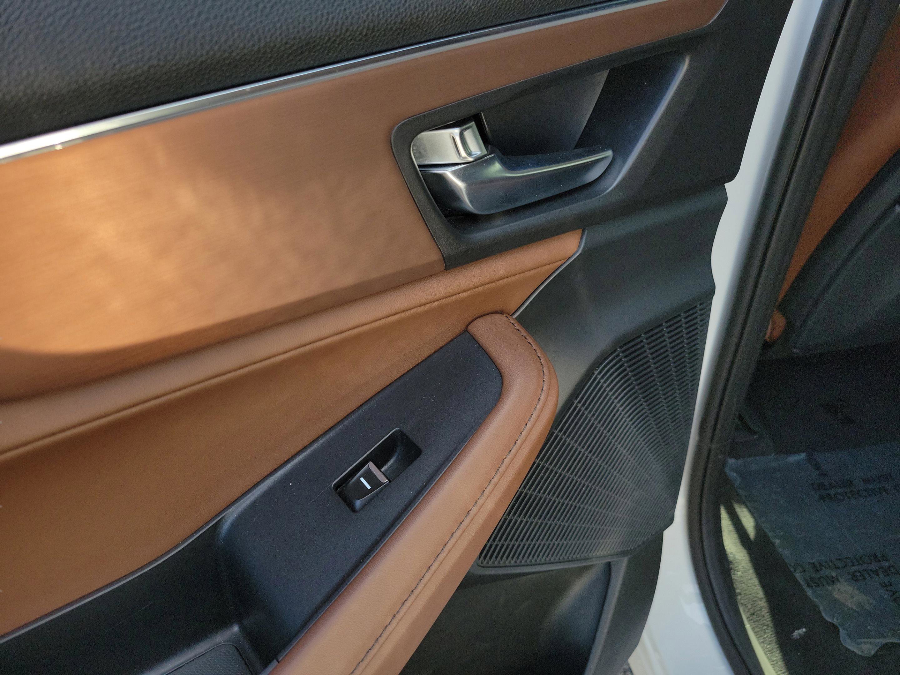 Used 2023 Acura MDX FWD w/ Technology Package image 8