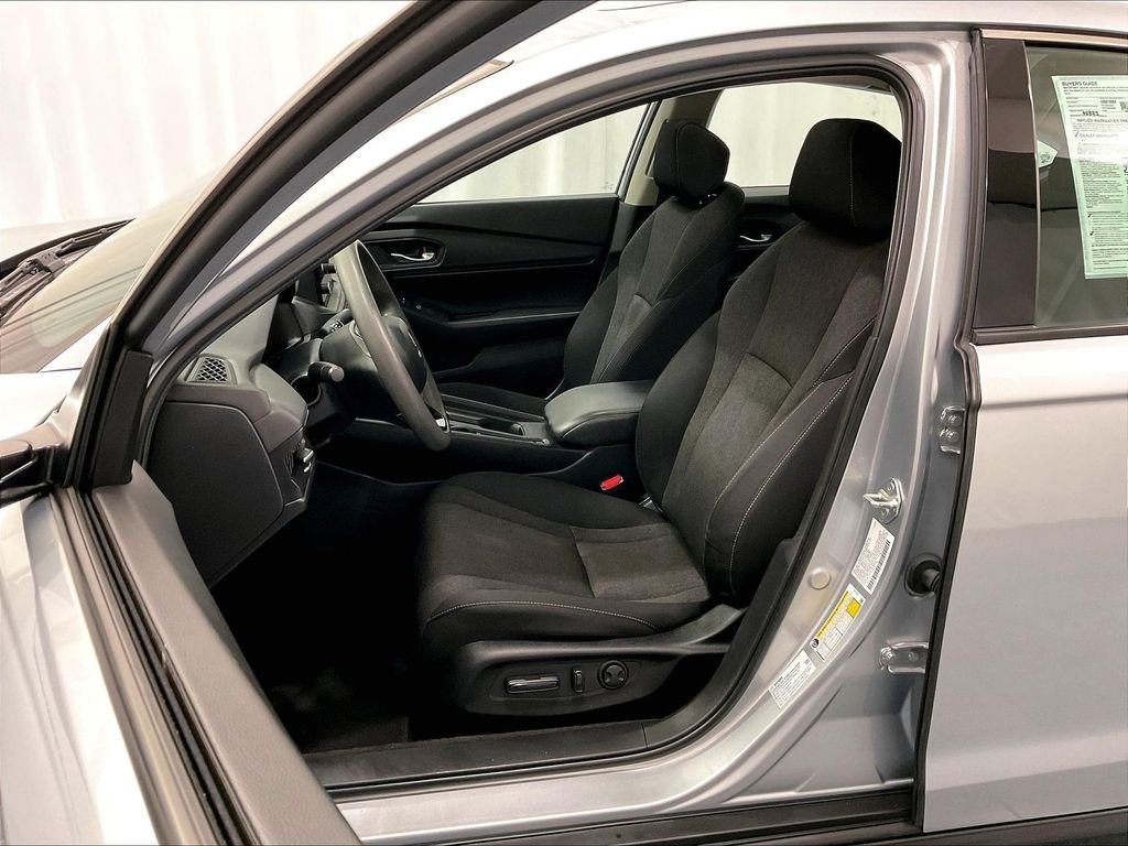 Used 2024 Honda Accord EX image 10