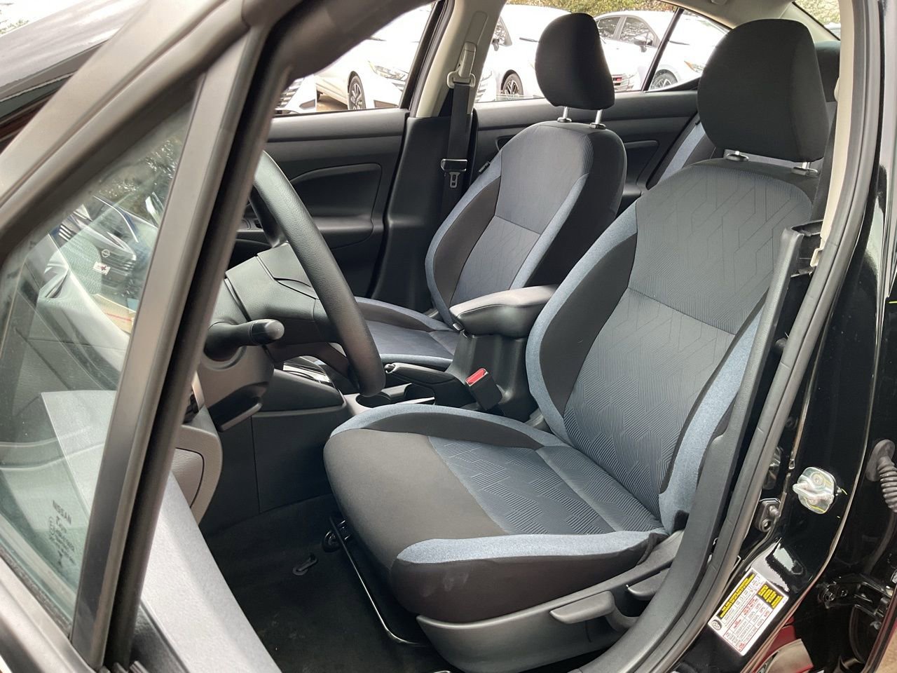 Used 2025 Nissan Versa SV image 14