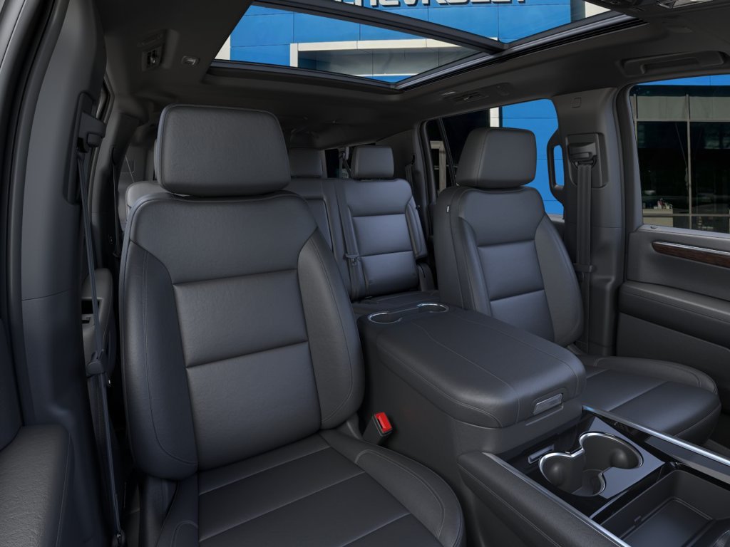 New 2026 Chevrolet Suburban Z71 w/ Sun And Tow Package AWD/4WD image 16