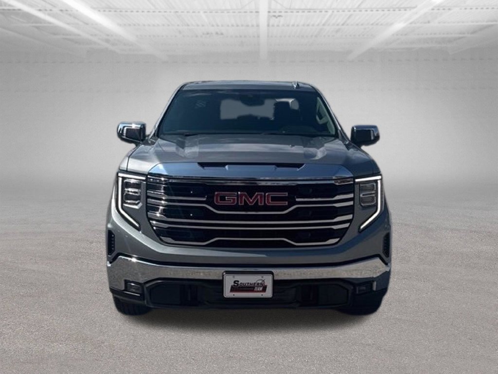 Used 2025 GMC Sierra 1500 SLT AWD/4WD image 9
