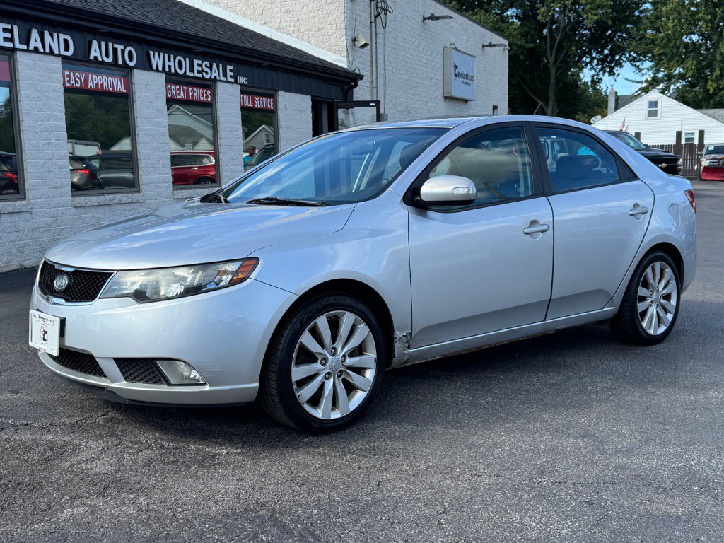 Used 2010 Kia Forte SX FWD image 1