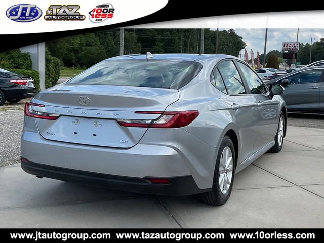 Used 2025 Toyota Camry LE FWD image 7