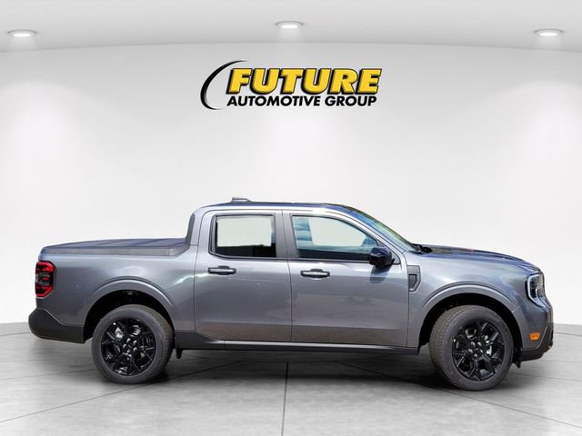 New 2025 Ford Maverick Lariat w/ Black Appearance Package image 3