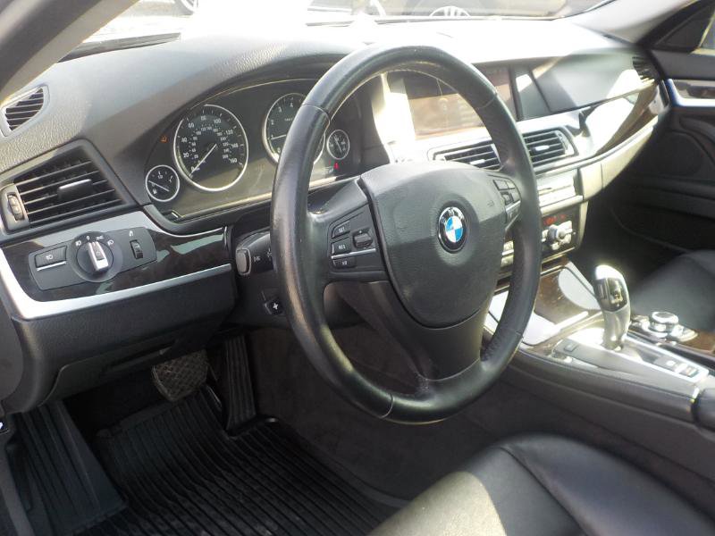 Used 2011 BMW 528i Sedan image 10