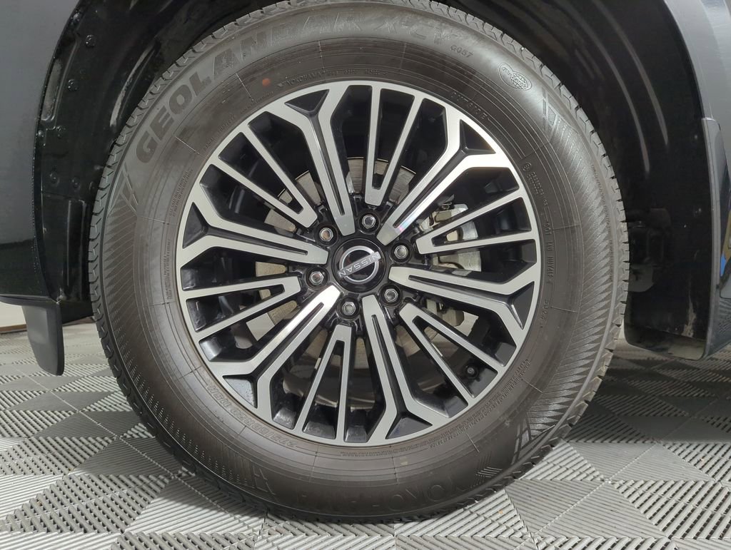 Used 2025 Nissan Armada SL w/ Captain's Chari Seat Package image 21