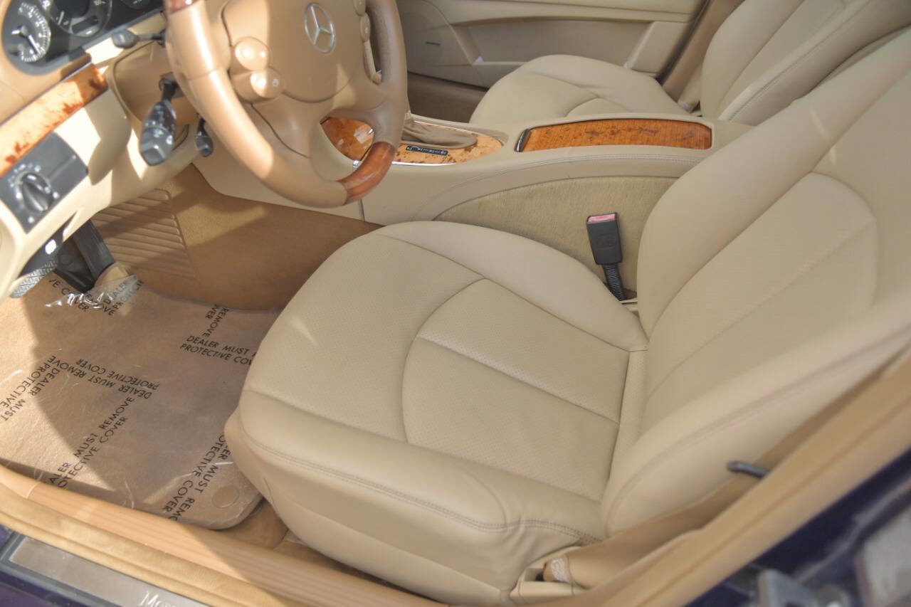 Used 2009 Mercedes-Benz E 350 4MATIC Wagon image 19