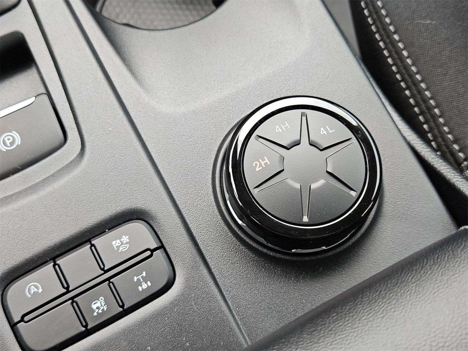 New 2025 Ford Ranger XLT w/ Equipment Group 301A High image 15