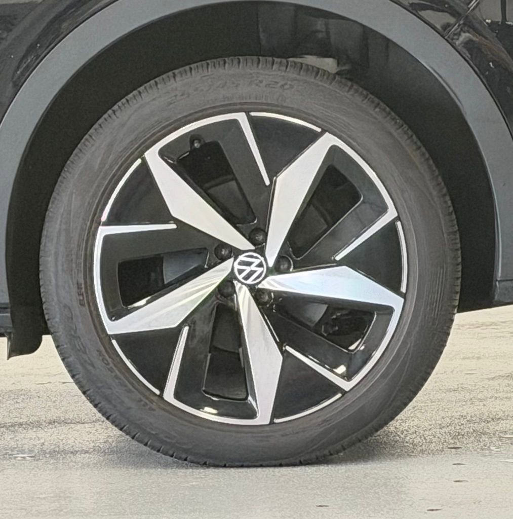 Used 2023 Volkswagen ID.4 Pro S image 8