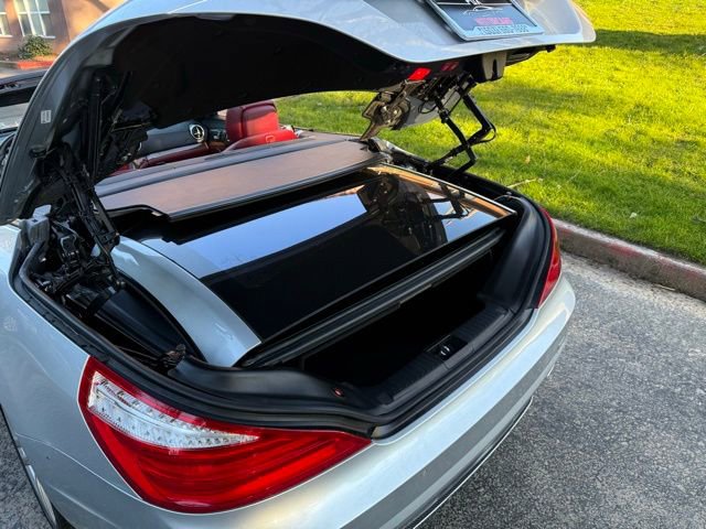 Used 2013 Mercedes-Benz SL 550 image 29